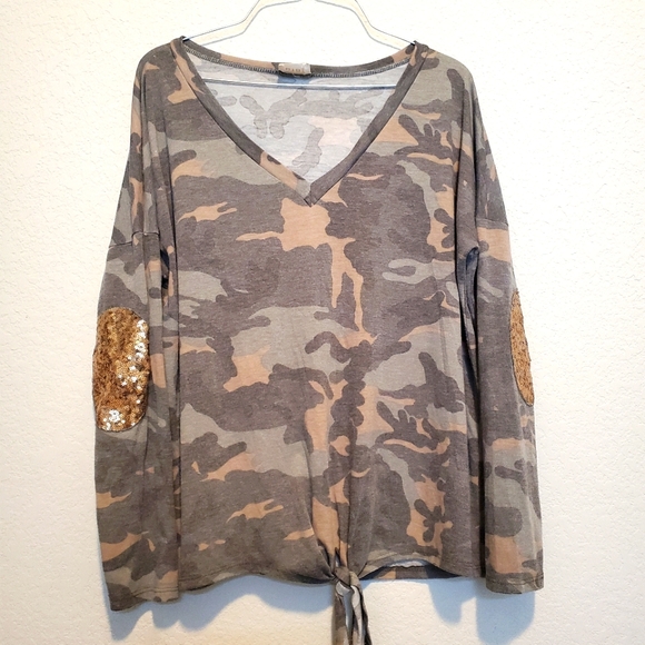 Women's camouflage top - Picture 1 of 4